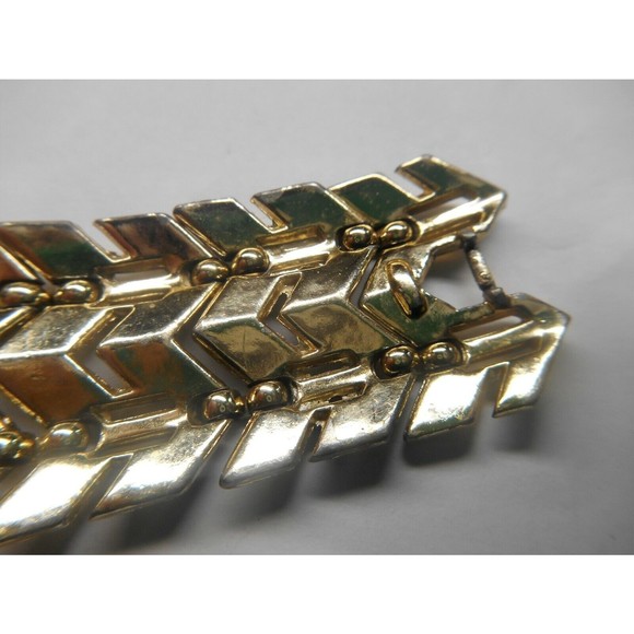 Vintage Signed Lisner Mid Century Brushed Gold Tone Chunky Bracelet - Picture 4 of 4